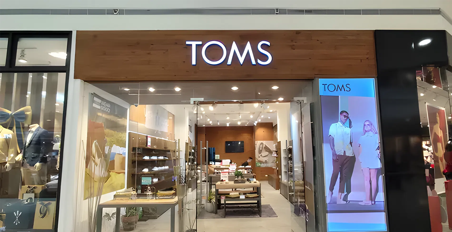 Banner 1 - TOMS France